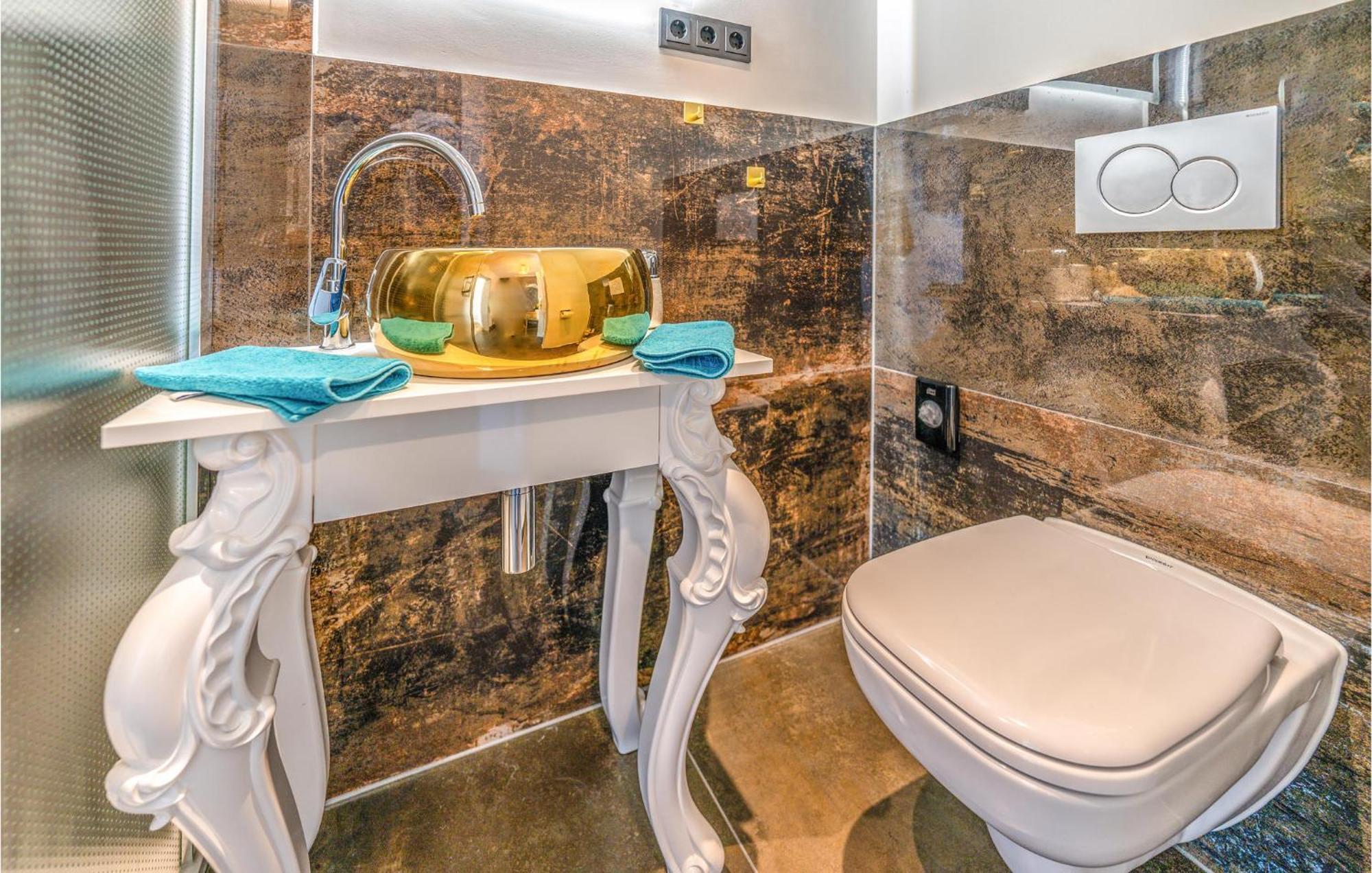 Stunning Apartment In Mettmann With Wifi Εξωτερικό φωτογραφία